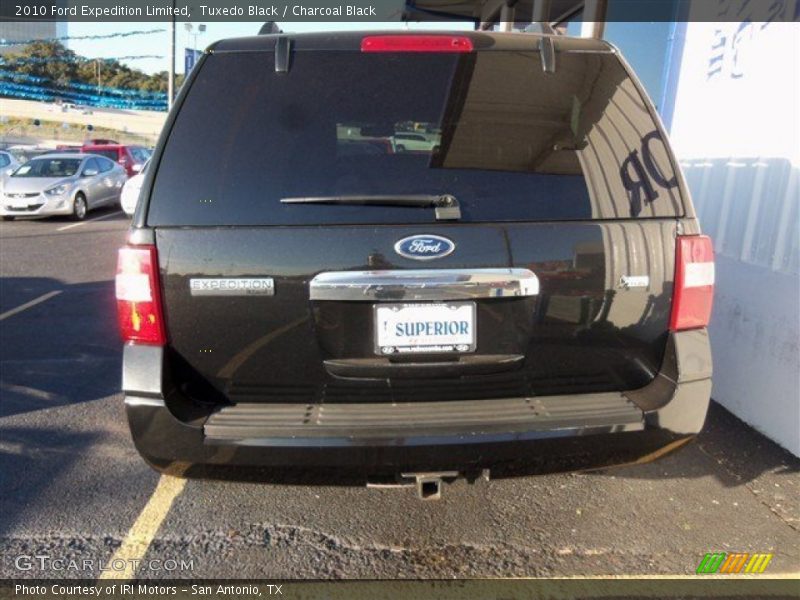 Tuxedo Black / Charcoal Black 2010 Ford Expedition Limited