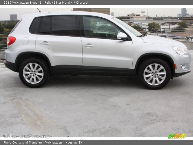 Reflex Silver Metallic / Charcoal 2010 Volkswagen Tiguan S