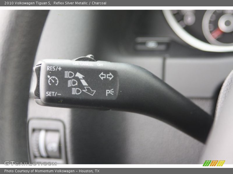 Reflex Silver Metallic / Charcoal 2010 Volkswagen Tiguan S