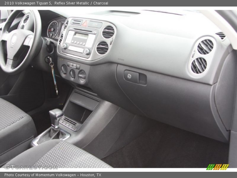 Reflex Silver Metallic / Charcoal 2010 Volkswagen Tiguan S