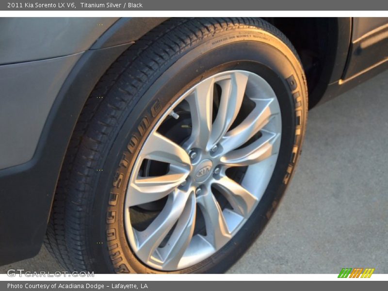 Titanium Silver / Black 2011 Kia Sorento LX V6
