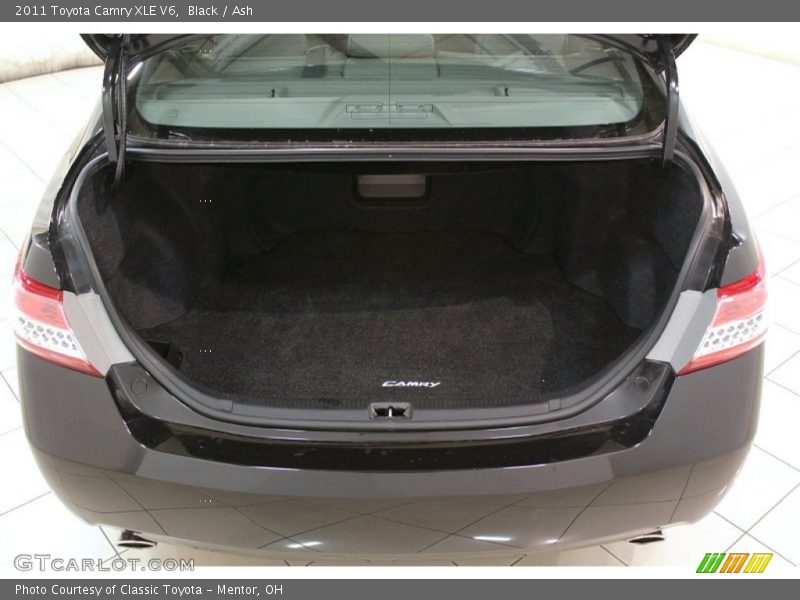 Black / Ash 2011 Toyota Camry XLE V6