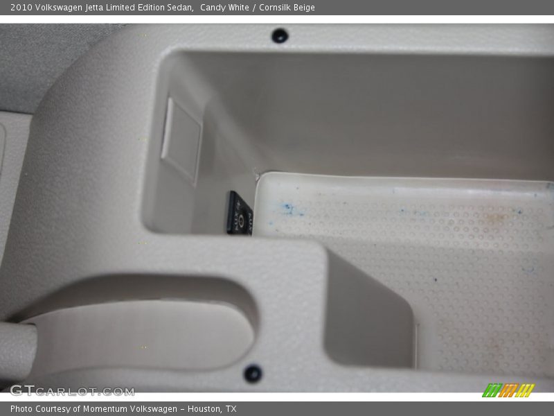 Candy White / Cornsilk Beige 2010 Volkswagen Jetta Limited Edition Sedan