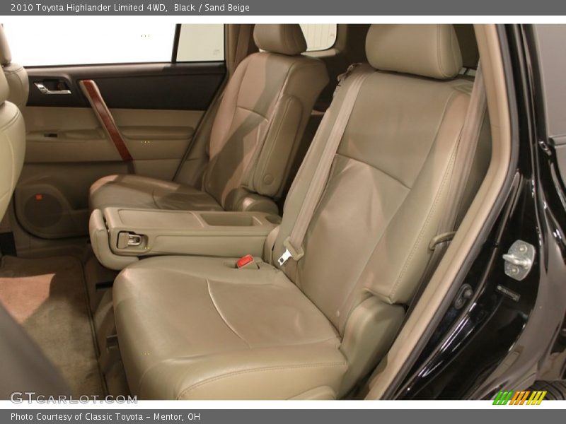 Black / Sand Beige 2010 Toyota Highlander Limited 4WD