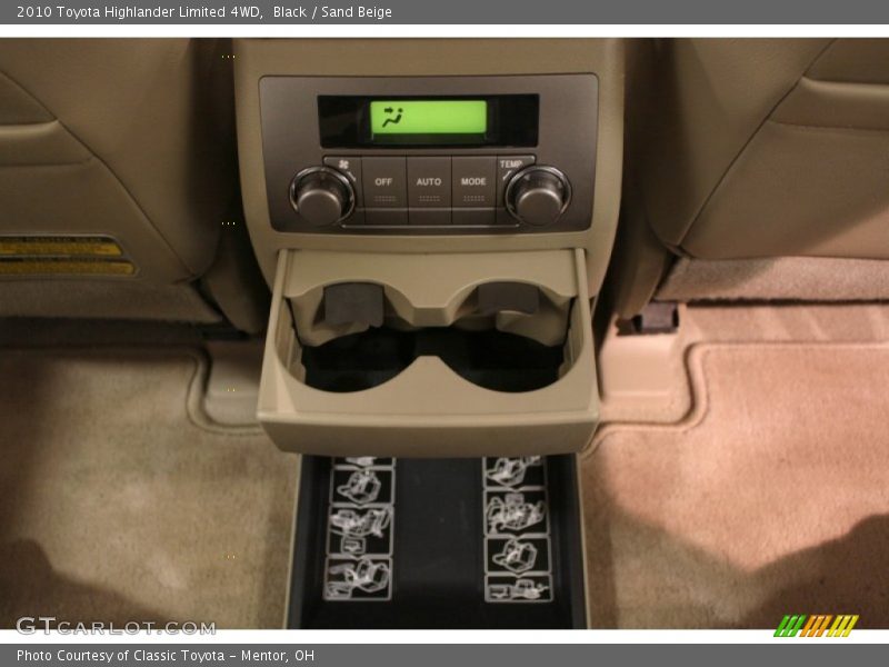 Black / Sand Beige 2010 Toyota Highlander Limited 4WD