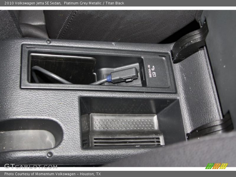 Platinum Grey Metallic / Titan Black 2010 Volkswagen Jetta SE Sedan