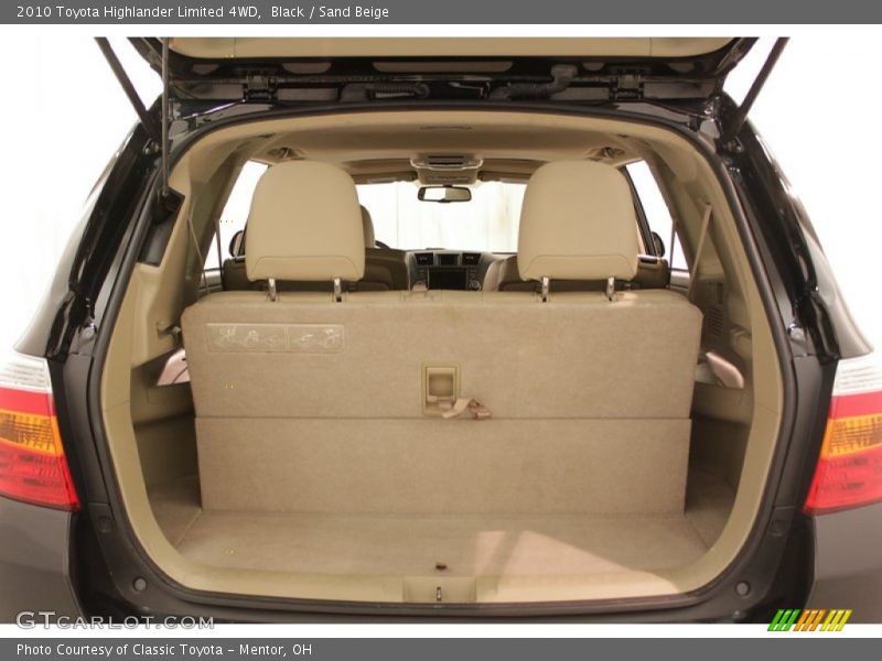 Black / Sand Beige 2010 Toyota Highlander Limited 4WD