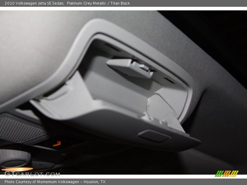 Platinum Grey Metallic / Titan Black 2010 Volkswagen Jetta SE Sedan