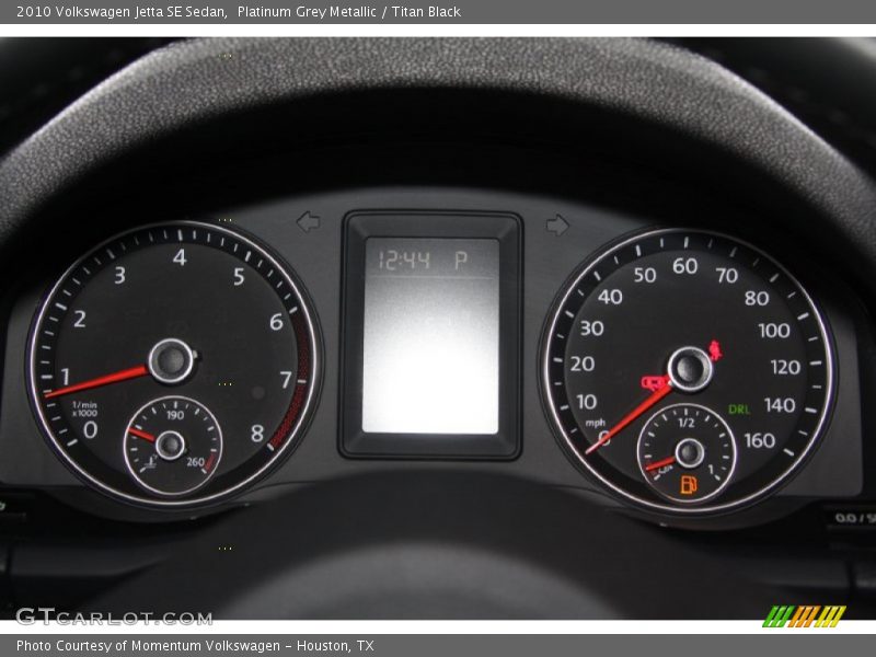Platinum Grey Metallic / Titan Black 2010 Volkswagen Jetta SE Sedan