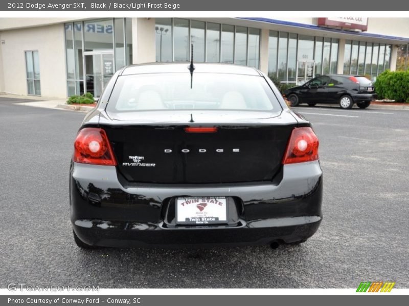 Black / Black/Light Frost Beige 2012 Dodge Avenger SXT