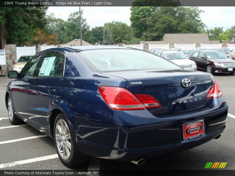 Indigo Ink Blue Pearl / Light Gray 2005 Toyota Avalon Limited