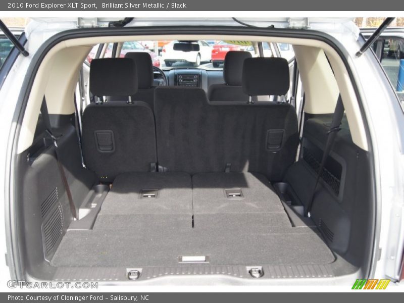  2010 Explorer XLT Sport Trunk