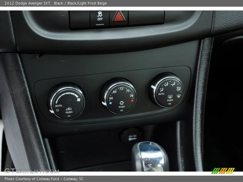 Black / Black/Light Frost Beige 2012 Dodge Avenger SXT