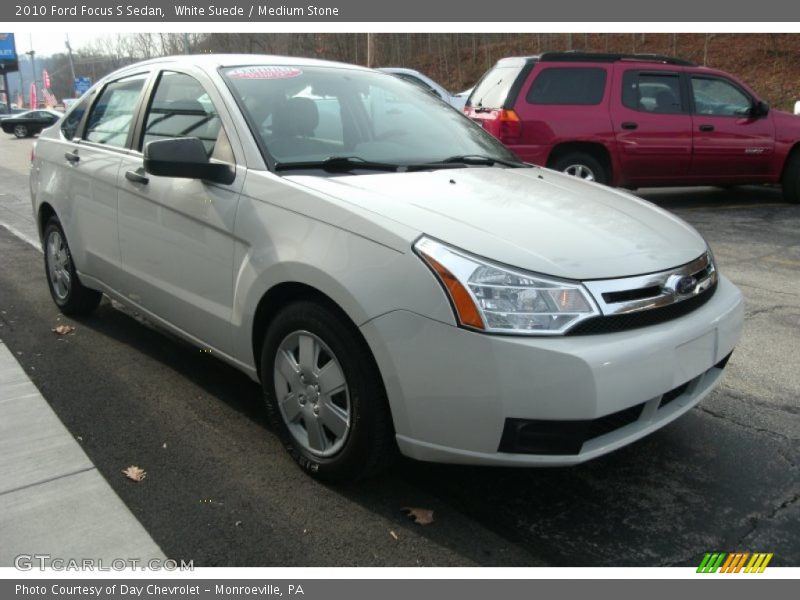 White Suede / Medium Stone 2010 Ford Focus S Sedan
