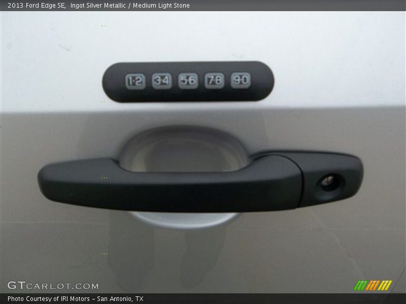 Ingot Silver Metallic / Medium Light Stone 2013 Ford Edge SE