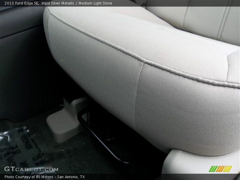 Ingot Silver Metallic / Medium Light Stone 2013 Ford Edge SE