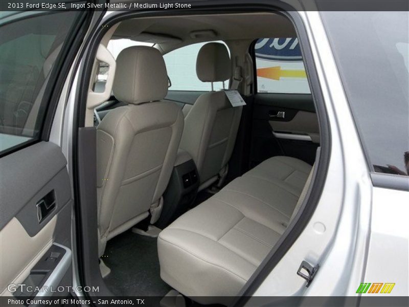 Ingot Silver Metallic / Medium Light Stone 2013 Ford Edge SE