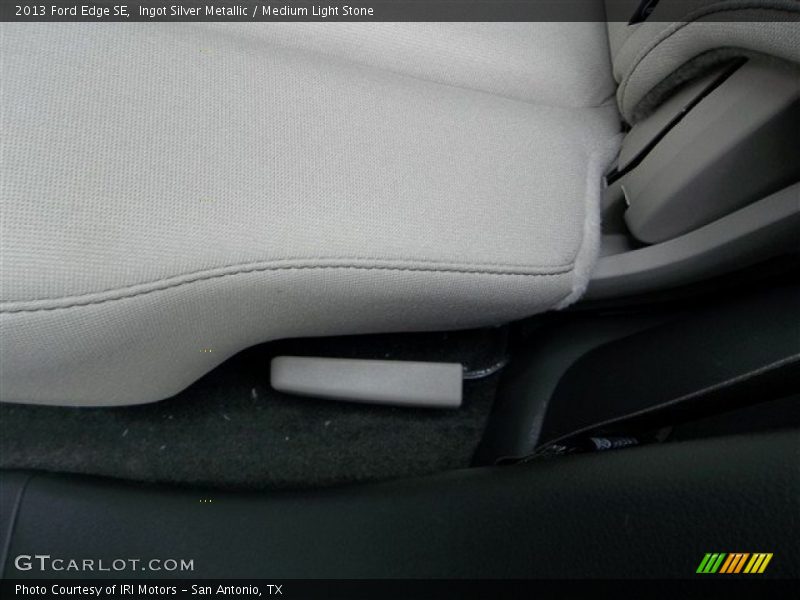 Ingot Silver Metallic / Medium Light Stone 2013 Ford Edge SE