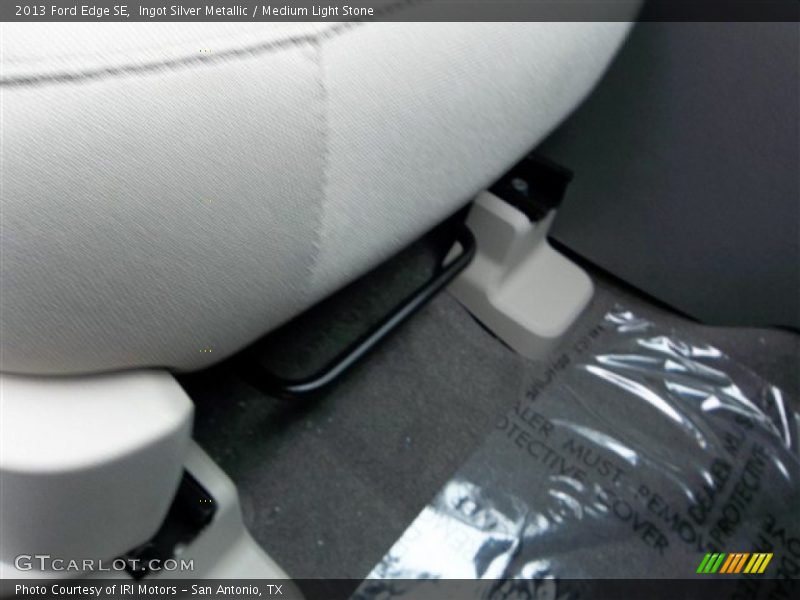 Ingot Silver Metallic / Medium Light Stone 2013 Ford Edge SE