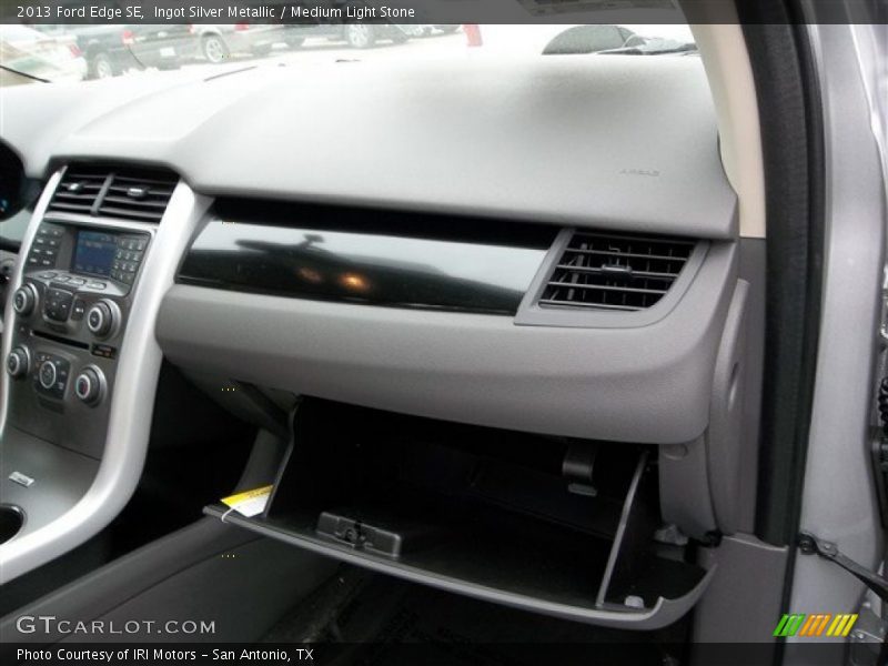 Ingot Silver Metallic / Medium Light Stone 2013 Ford Edge SE