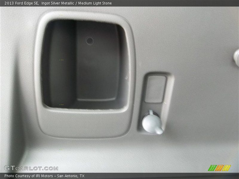 Ingot Silver Metallic / Medium Light Stone 2013 Ford Edge SE
