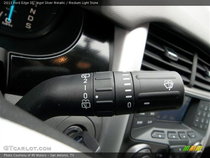 Ingot Silver Metallic / Medium Light Stone 2013 Ford Edge SE