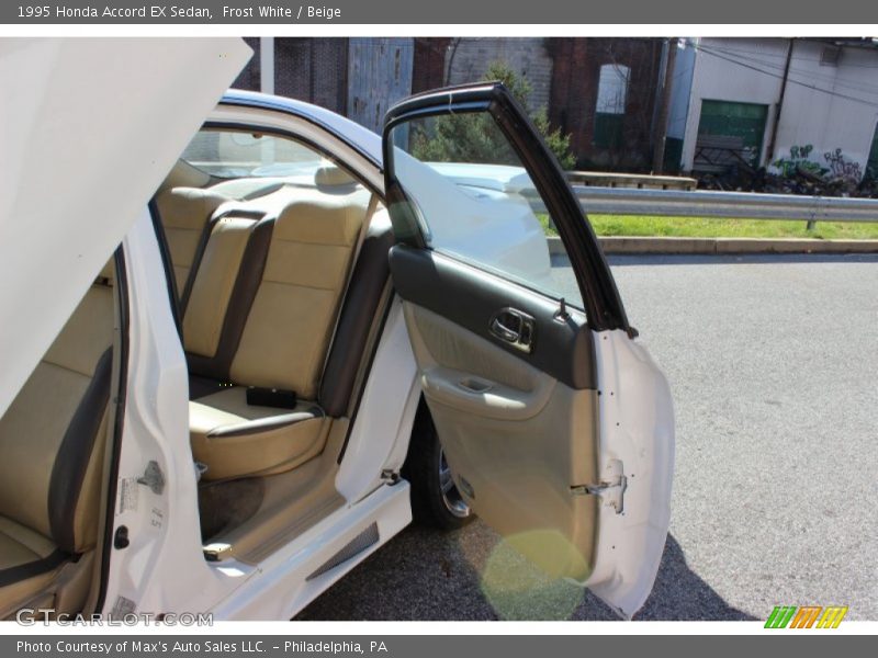Frost White / Beige 1995 Honda Accord EX Sedan