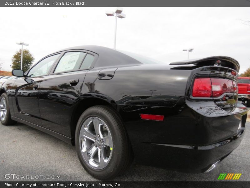 Pitch Black / Black 2013 Dodge Charger SE