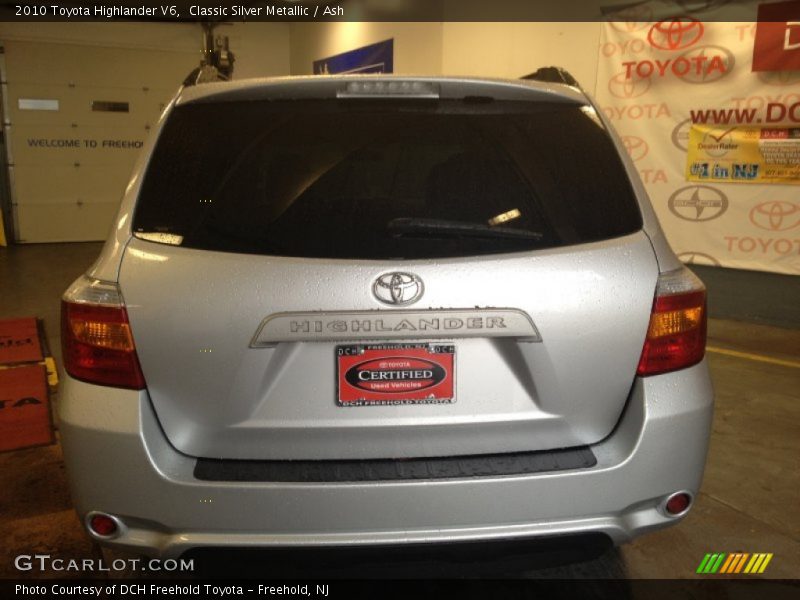 Classic Silver Metallic / Ash 2010 Toyota Highlander V6