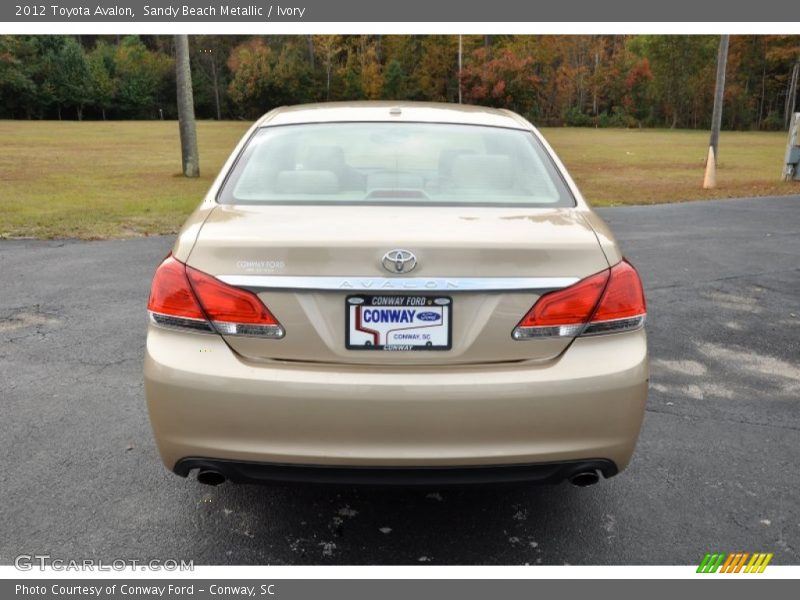 Sandy Beach Metallic / Ivory 2012 Toyota Avalon
