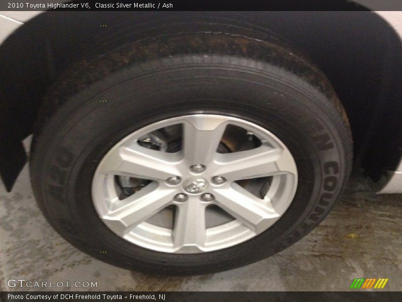 Classic Silver Metallic / Ash 2010 Toyota Highlander V6