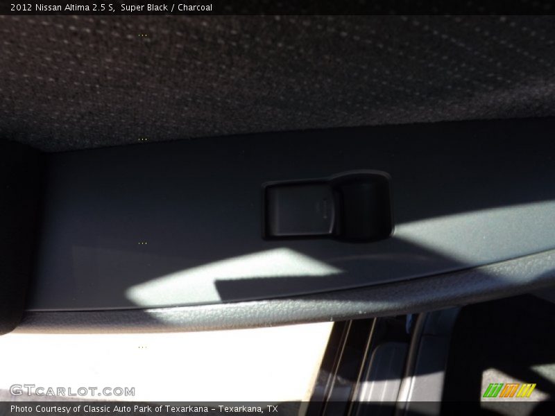 Super Black / Charcoal 2012 Nissan Altima 2.5 S
