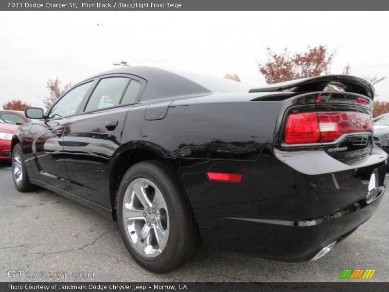 Pitch Black / Black/Light Frost Beige 2013 Dodge Charger SE
