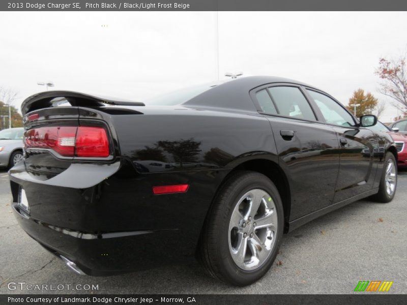 Pitch Black / Black/Light Frost Beige 2013 Dodge Charger SE