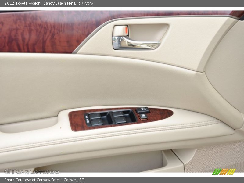 Sandy Beach Metallic / Ivory 2012 Toyota Avalon