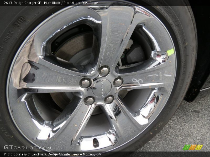 Pitch Black / Black/Light Frost Beige 2013 Dodge Charger SE