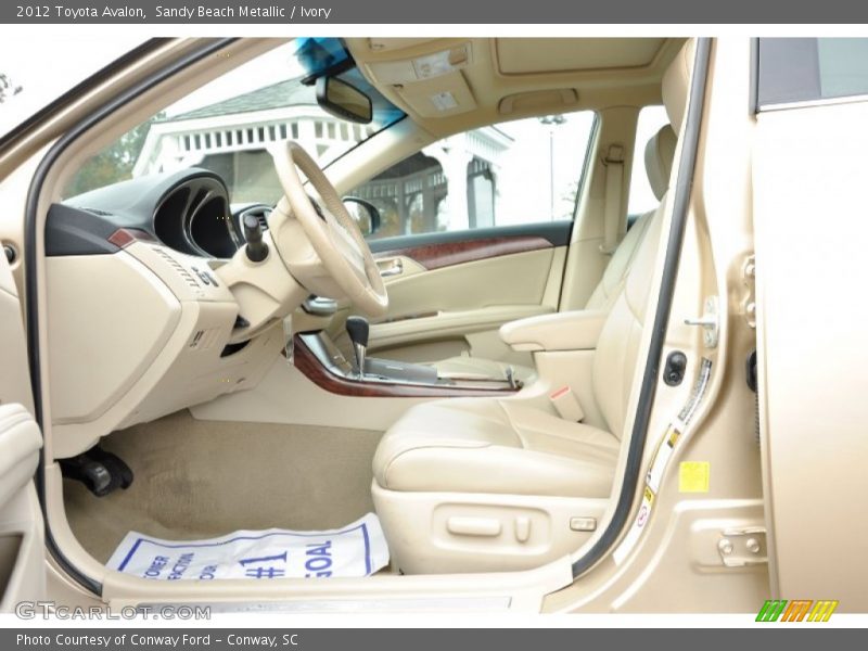 Sandy Beach Metallic / Ivory 2012 Toyota Avalon