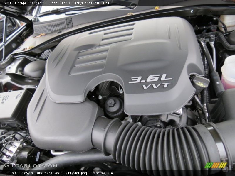 Pitch Black / Black/Light Frost Beige 2013 Dodge Charger SE