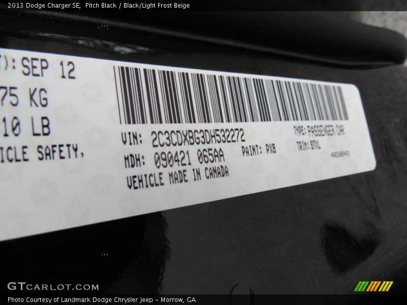 Pitch Black / Black/Light Frost Beige 2013 Dodge Charger SE