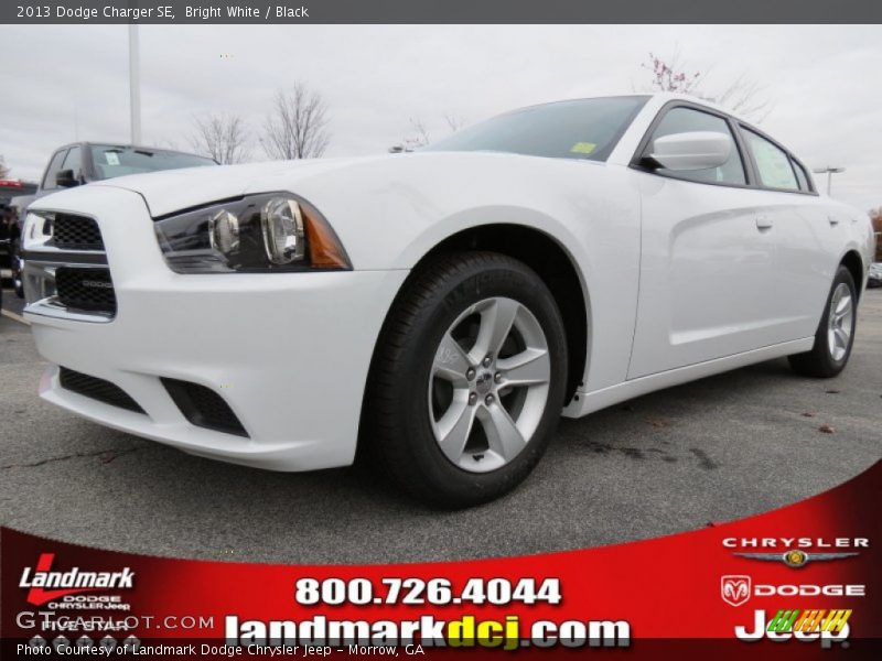 Bright White / Black 2013 Dodge Charger SE