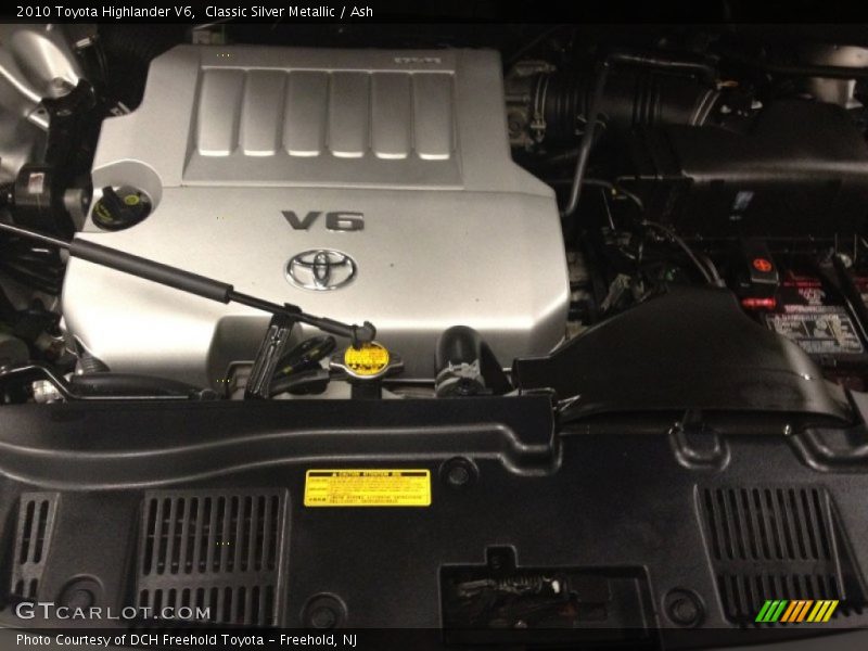 Classic Silver Metallic / Ash 2010 Toyota Highlander V6