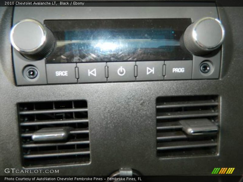 Black / Ebony 2010 Chevrolet Avalanche LT