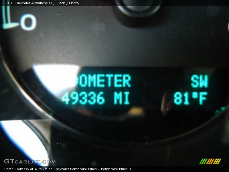 Black / Ebony 2010 Chevrolet Avalanche LT