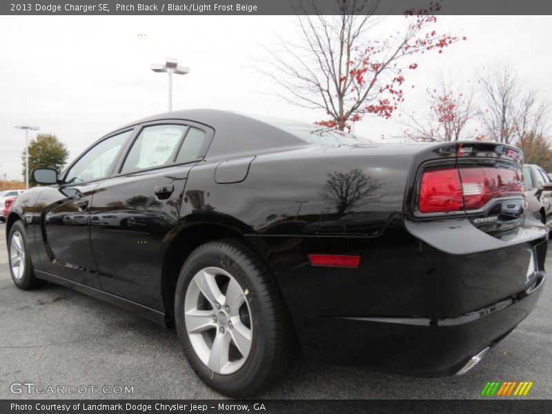 Pitch Black / Black/Light Frost Beige 2013 Dodge Charger SE