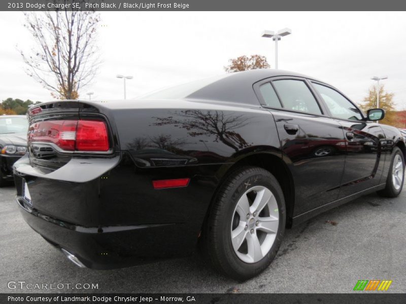 Pitch Black / Black/Light Frost Beige 2013 Dodge Charger SE