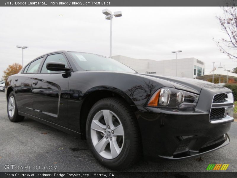 Pitch Black / Black/Light Frost Beige 2013 Dodge Charger SE