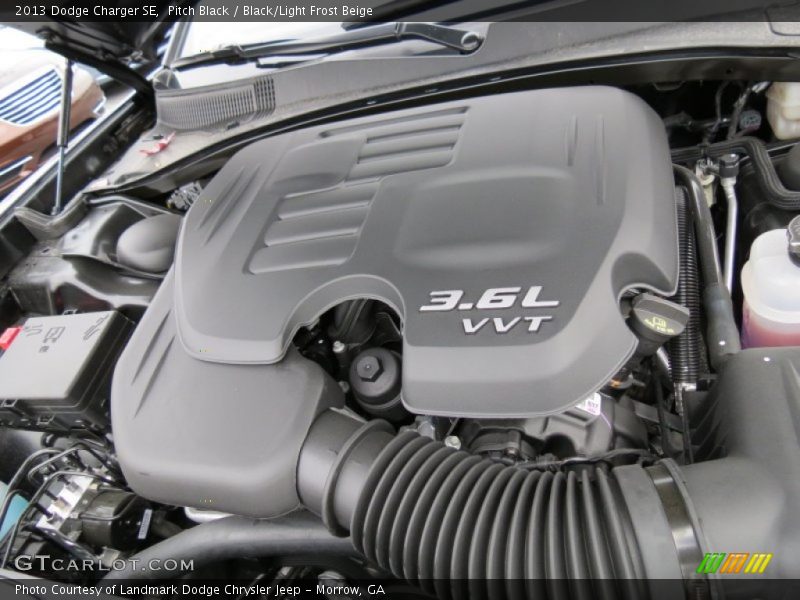Pitch Black / Black/Light Frost Beige 2013 Dodge Charger SE
