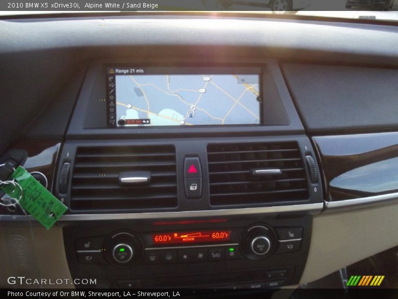 Alpine White / Sand Beige 2010 BMW X5 xDrive30i