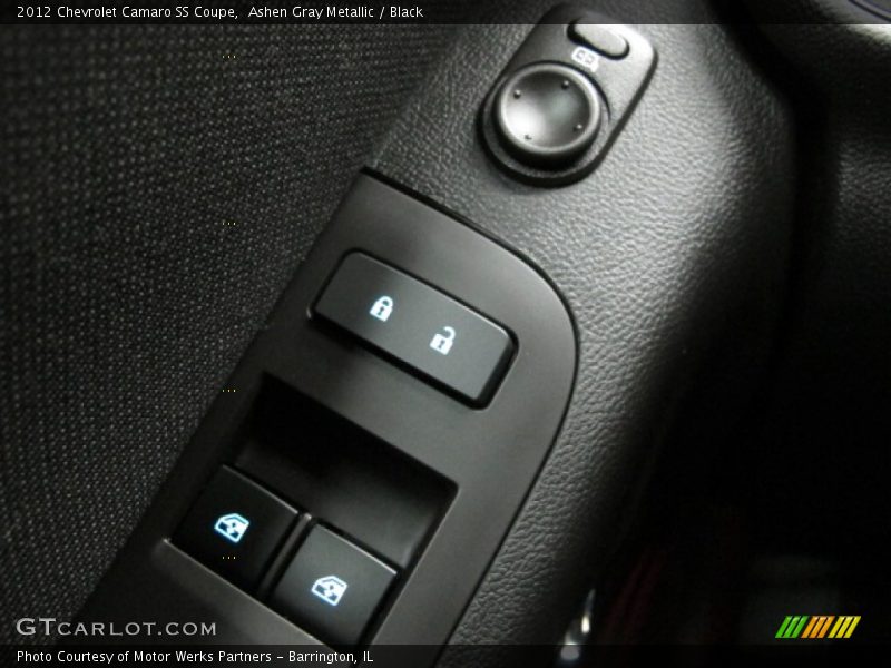 Controls of 2012 Camaro SS Coupe