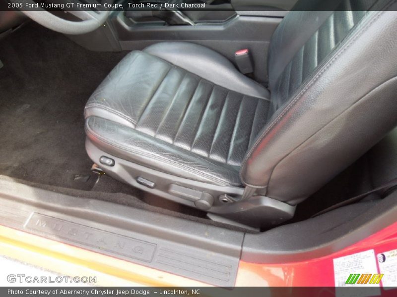 Torch Red / Dark Charcoal 2005 Ford Mustang GT Premium Coupe